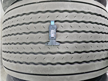 Gumiabroncs - Teherautó Michelin 50x 445/45R19.5: 5 kép. Gumiabroncs - Teherautó Michelin 50x 445/45R19.5: 5 kép.