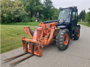 Teleszkópos rakodó JCB 540-140: 3 kép.