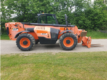 Teleszkópos rakodó JCB 540-140: 2 kép.