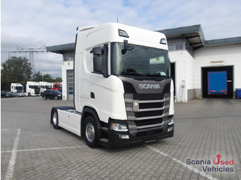 Nyergesvontató SCANIA S 450