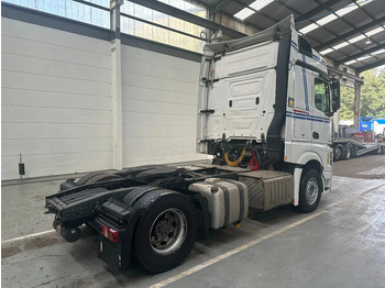 Nyergesvontató Mercedes-Benz Actros 1842 EURO 5: 5 kép. Nyergesvontató Mercedes-Benz Actros 1842 EURO 5: 5 kép.