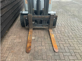 Villás targonca 2018 STILL RX 70-30T FORKLIFT: 4 kép. Villás targonca 2018 STILL RX 70-30T FORKLIFT: 4 kép.