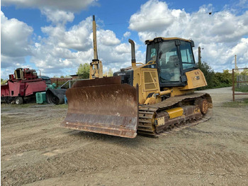 Buldózer CATERPILLAR D6