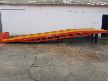 Gumikerekes homlokrakodó