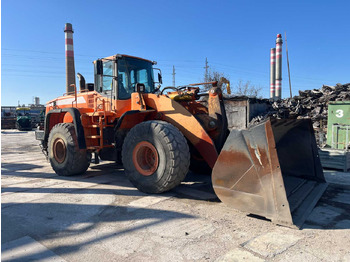 Gumikerekes homlokrakodó DOOSAN DL450