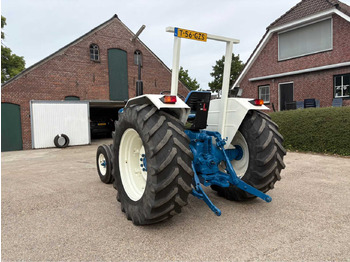 Kistraktor Ford 5000: 5 kép.