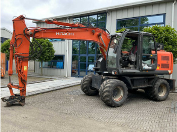 Gumikerekes kotró HITACHI ZX140W-3