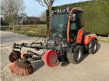 Traktor HOLDER