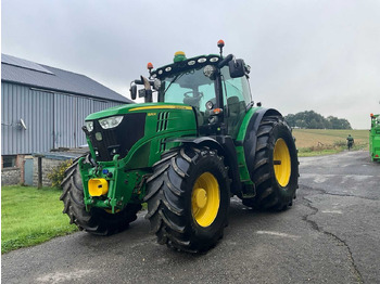 Traktor JOHN DEERE 6210R
