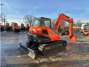 Lánctalpas kotró Kubota KX175-5: 4 kép.