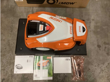 Szálastakarmány betakarítás gépei Stihl IMOW RMI 422 Robotic Lawn Mower: 2 kép.