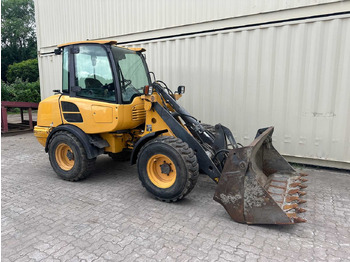 Gumikerekes homlokrakodó VOLVO L25F