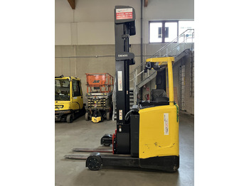 Tolóoszlopos targoncá Hyster R1.6: 2 kép.