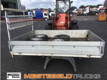 Platós felépítmény