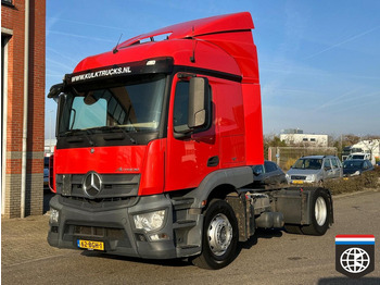 Nyergesvontató Mercedes-Benz ACTROS 1840 L /  SLEEPER CAB: 2 kép.