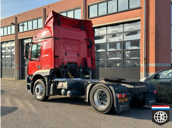Nyergesvontató Mercedes-Benz ACTROS 1840 L /  SLEEPER CAB: 4 kép.