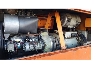 Építőipari gépek Welding machines Opladen GDF302: 3 kép. Építőipari gépek Welding machines Opladen GDF302: 3 kép.