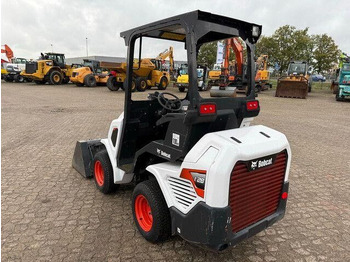 Gumikerekes homlokrakodó Bobcat L28, Schaufel, Palettengabel, S.W.S.: 4 kép.