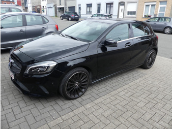 Autó MERCEDES-BENZ