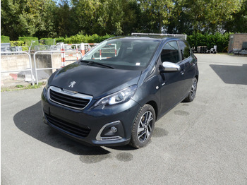 Autó PEUGEOT