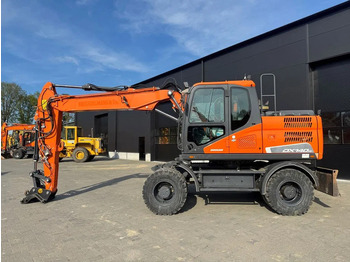 Gumikerekes kotró DOOSAN DX140