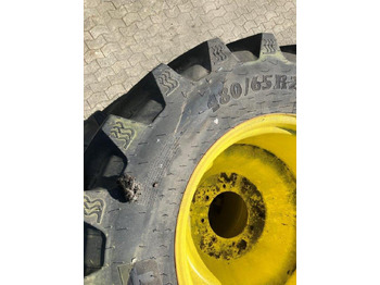 Gumiabroncs - Mezőgazdasági gépek BKT 480/65R28: 5 kép.