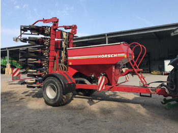 Precíziós vetőgép Horsch Maistro 12 CC: 2 kép. Precíziós vetőgép Horsch Maistro 12 CC: 2 kép.
