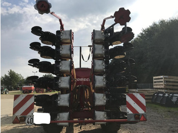 Precíziós vetőgép Horsch Maistro 12 CC: 4 kép. Precíziós vetőgép Horsch Maistro 12 CC: 4 kép.