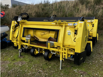 Takarmánybetakarító gép JOHN DEERE