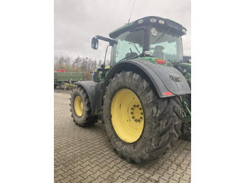 Traktor John Deere 6170R: 4 kép. Traktor John Deere 6170R: 4 kép.