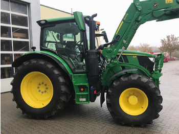 Traktor John Deere 6R 110: 2 kép.
