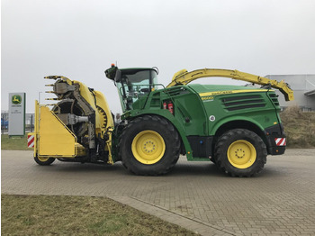 Önjáró szecskázógép JOHN DEERE 8600