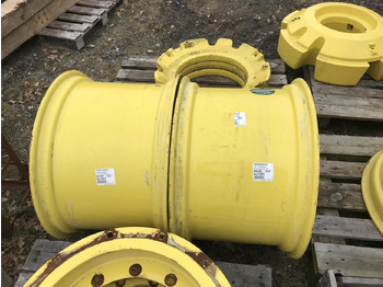 Gumiabroncs - Mezőgazdasági gépek Titan 18x28: 2 kép.