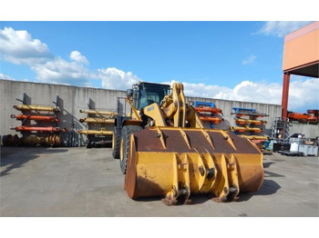 Gumikerekes homlokrakodó KOMATSU WA470