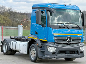 Horgos rakodó teherautó Mercedes-Benz ANTOS 1833 Abrollkipper * Top Zustand!: 3 kép.