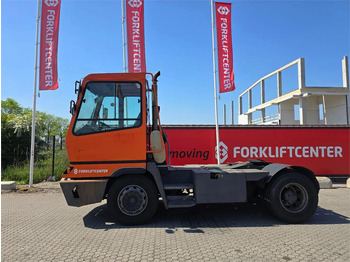 Terminál targoncá Terberg YT182: 4 kép. Terminál targoncá Terberg YT182: 4 kép.