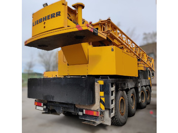 Autódaru Liebherr LTM 1090/2: 2 kép. Autódaru Liebherr LTM 1090/2: 2 kép.