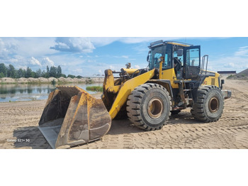 Gumikerekes homlokrakodó KOMATSU WA480