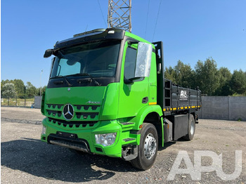 Billenőplatós teherautó MERCEDES-BENZ Arocs