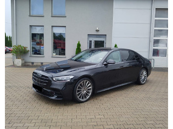 Autó MERCEDES-BENZ