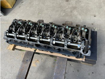 Motor fej - Teherautó MAN CYLINDER HEAD D2676LF E 5-6 RECONDITIONED 51031006162REC: 2 kép.