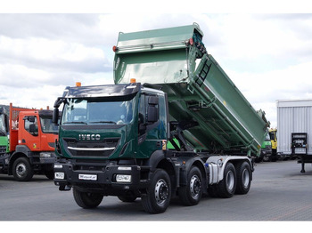 Billenőplatós teherautó IVECO X-WAY