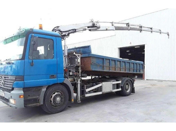Platós teherautó MERCEDES-BENZ Actros 1835