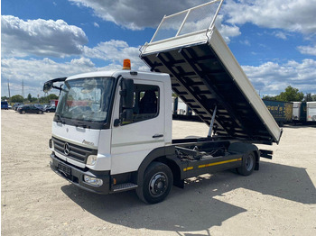 Billenőplatós teherautó MERCEDES-BENZ Atego 818