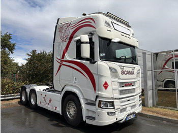 Nyergesvontató SCANIA R 500