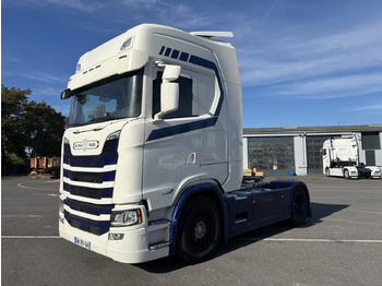 Nyergesvontató SCANIA S 500