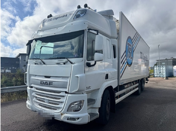 Dobozos felépítményű teherautó DAF CF 440