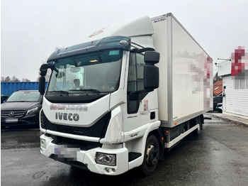 Dobozos felépítményű teherautó IVECO