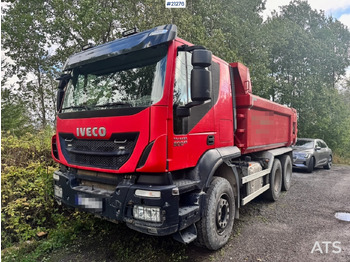Billenőplatós teherautó IVECO Trakker