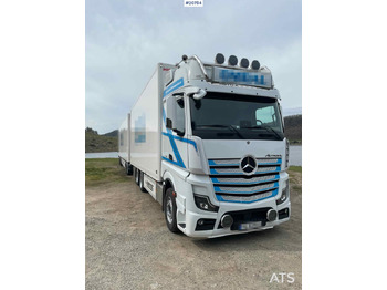 Dobozos felépítményű teherautó Mercedes Actros: 4 kép.